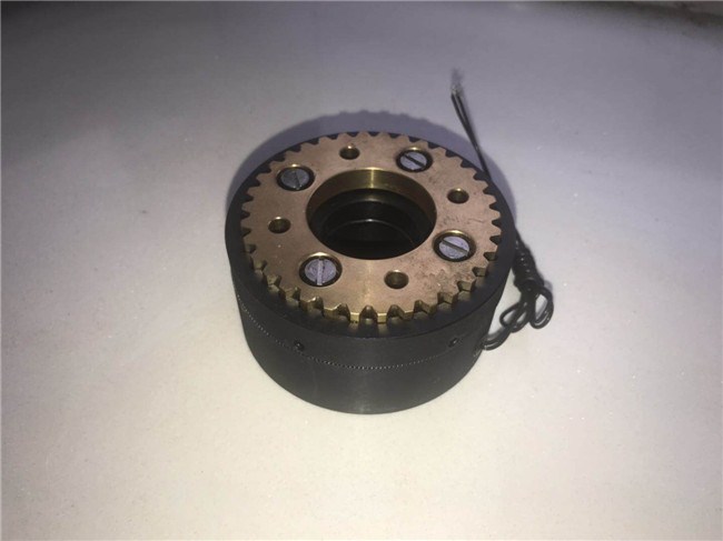 牙嵌式电磁制动器